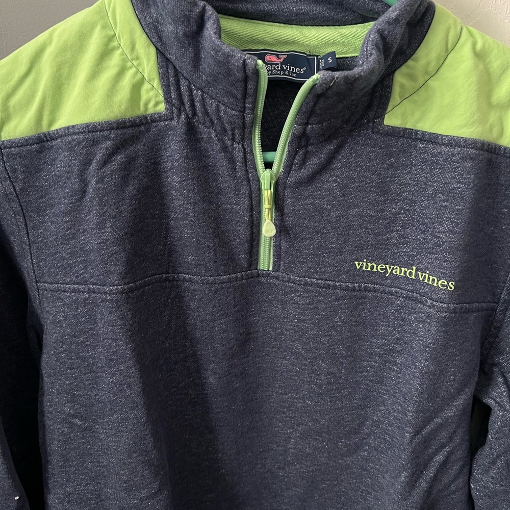 Vineyard Vines Navy Blue and  Green Pullover